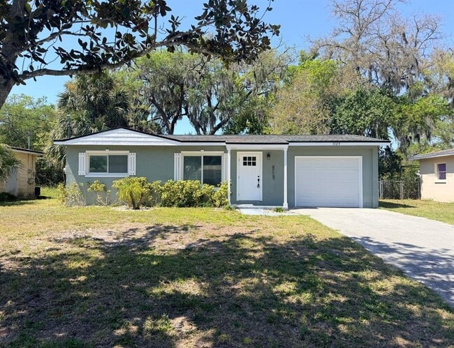 Building Photo - 5529 Magnolia Way