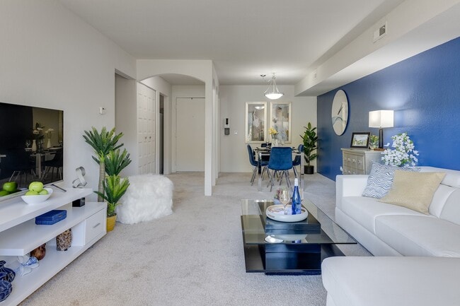 Photo - Willow Creek Apartments