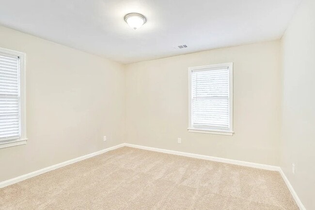 Photo - 320 Mount Zion Rd