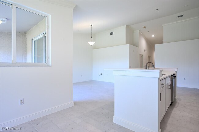 Photo - 20021 Barletta Ln Unidad 2225