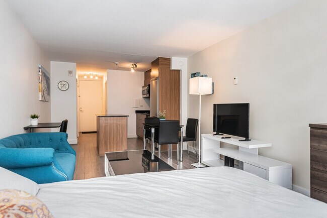 Photo - 3 Pl. Ontario Unit ID1261815P