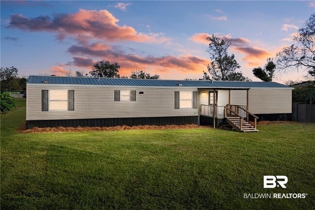 Building Photo - 16962 Lea Cir