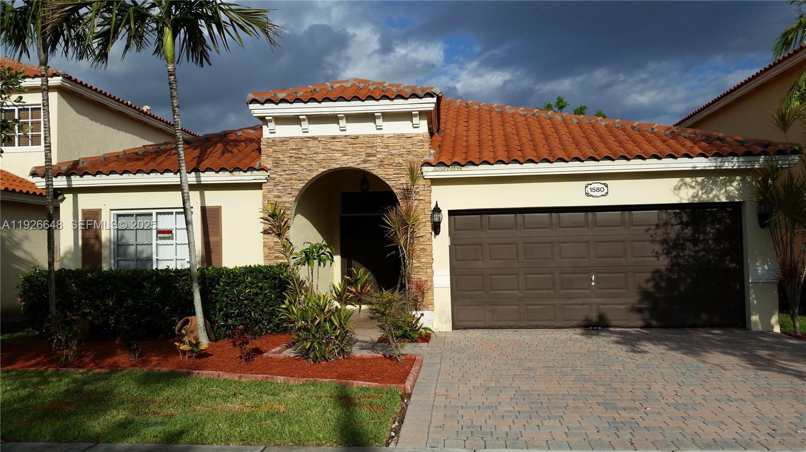 Photo - 1580 NE 35th Ave