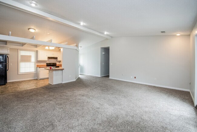 Photo - 225 Rockingham Rd
