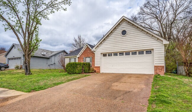 Photo - 1242 Grange Way Dr