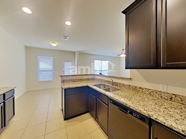 Photo - 12898 Cedarcreek Trail