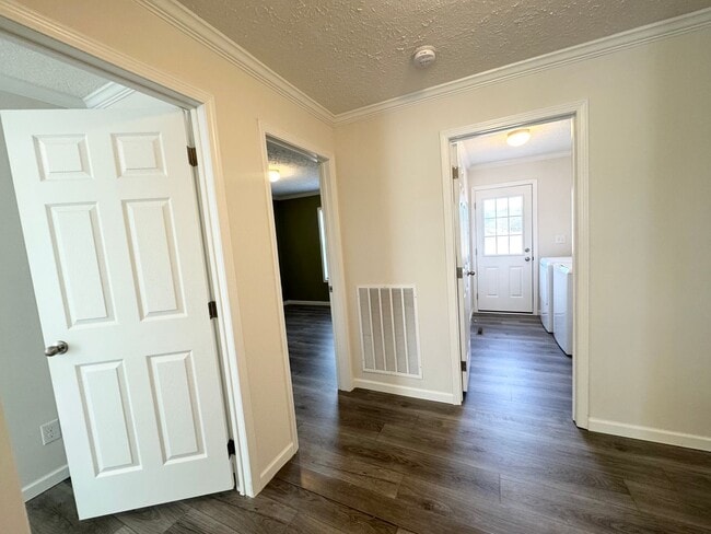 Photo - 720 S Edenton Rd St