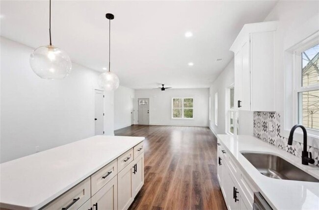 Photo - 2932 Palm Dr