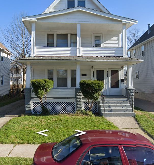 Building Photo - 2641 E 122nd St Unit Down