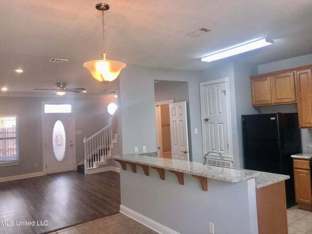 Photo - 1332 Tropical Cv