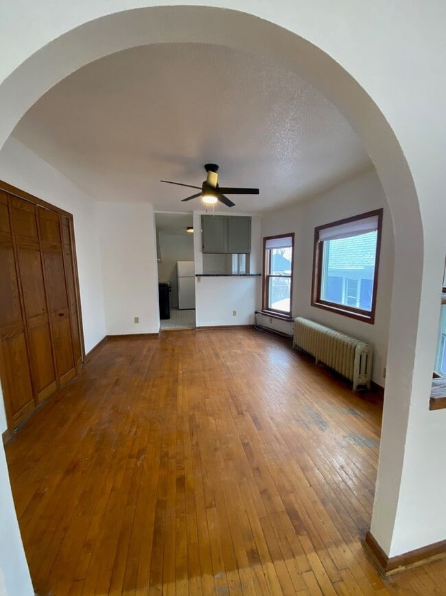 Photo - 835 Margaret St Unit 1