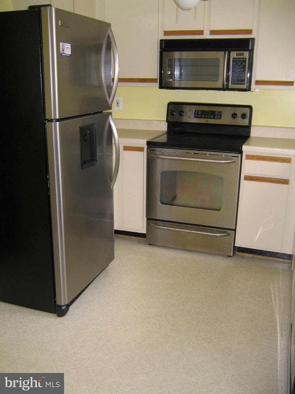 Photo - 8444 Georgian Ct