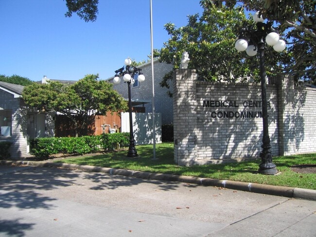 Photo - 7709 Cambridge St Unit 7709
