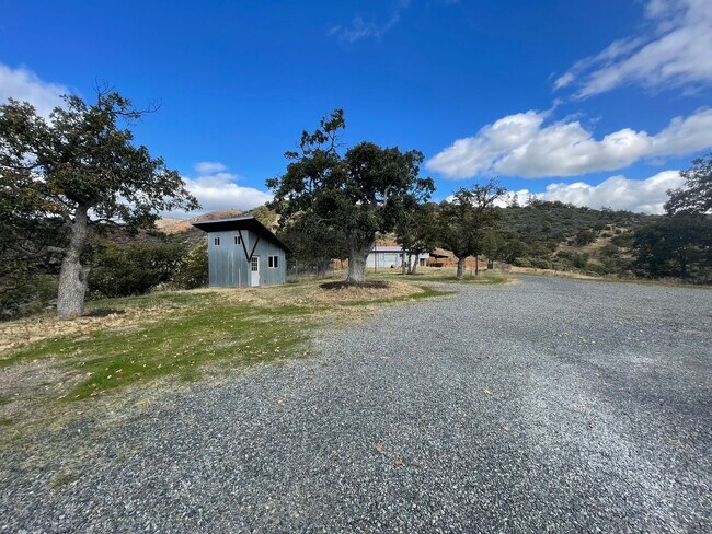 Photo - Rural 3 Bedroom, 2 Bath - Ruch & Applegate River Area