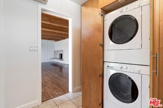 Photo - 609 N Doheny Dr