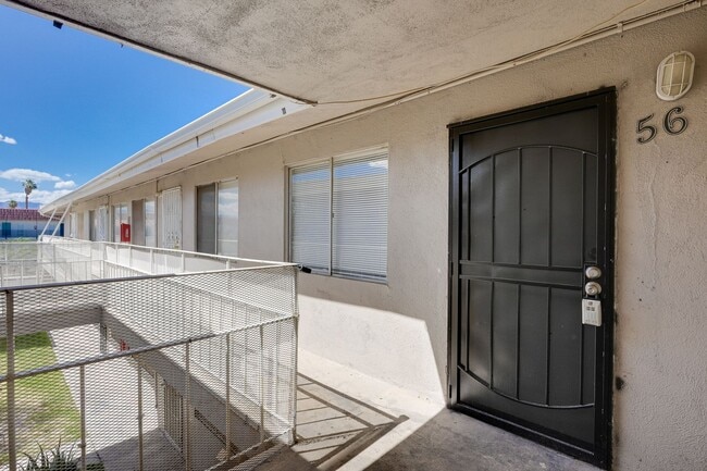 Photo - Bright & Spacious 2-Bedroom Condo in Las V...