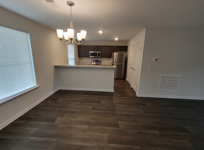 Photo - Move in Ready! Easy & Quick move-in process Unit LP - 49 Turning Stone,  1