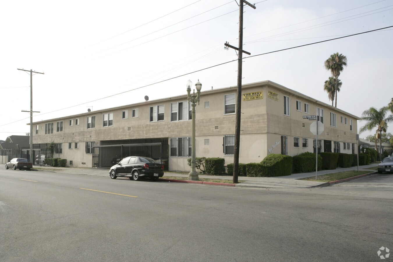 Photo - 3320 Hyde Park Blvd Apartments