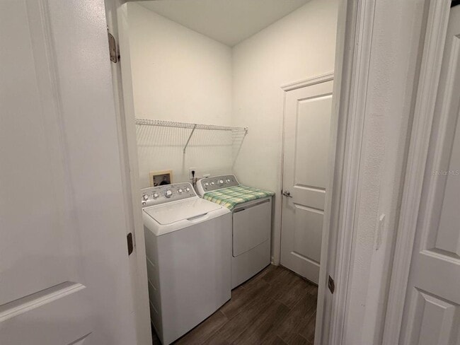 Photo - 9412 Revere Ave