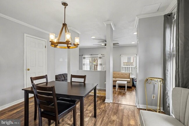 Photo - 216 Scott St