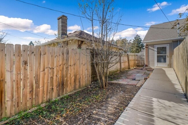 Photo - Pasadena Avenue