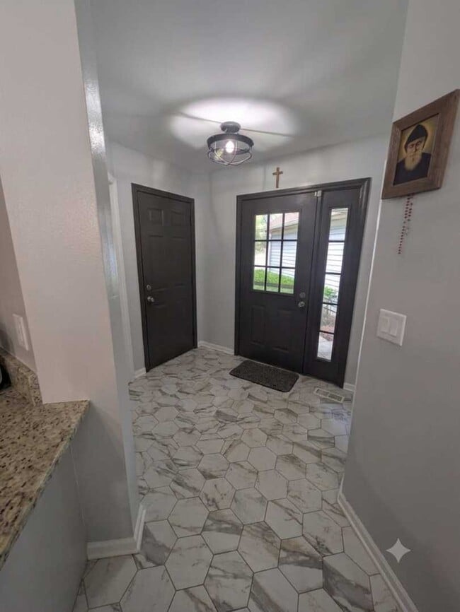 Photo - 1054 Rockport Dr Unit 1