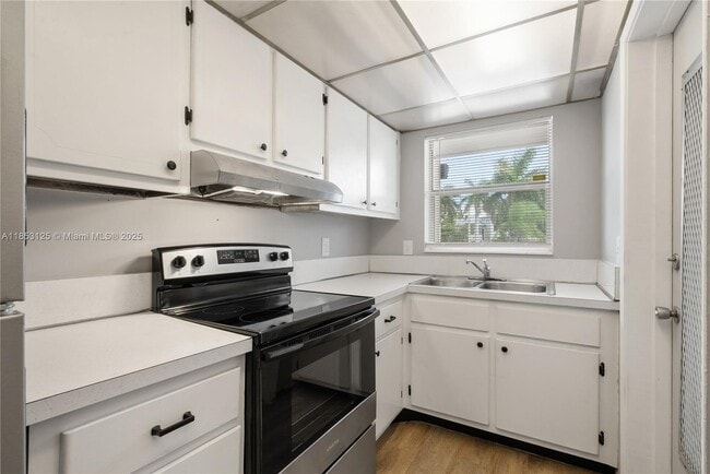 Photo - 300 Layne Blvd Unidad 212