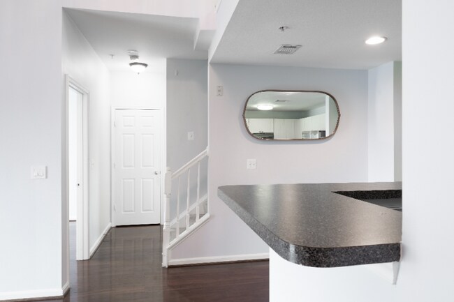 Photo - 11351 Aristotle Dr Unit Apt 402