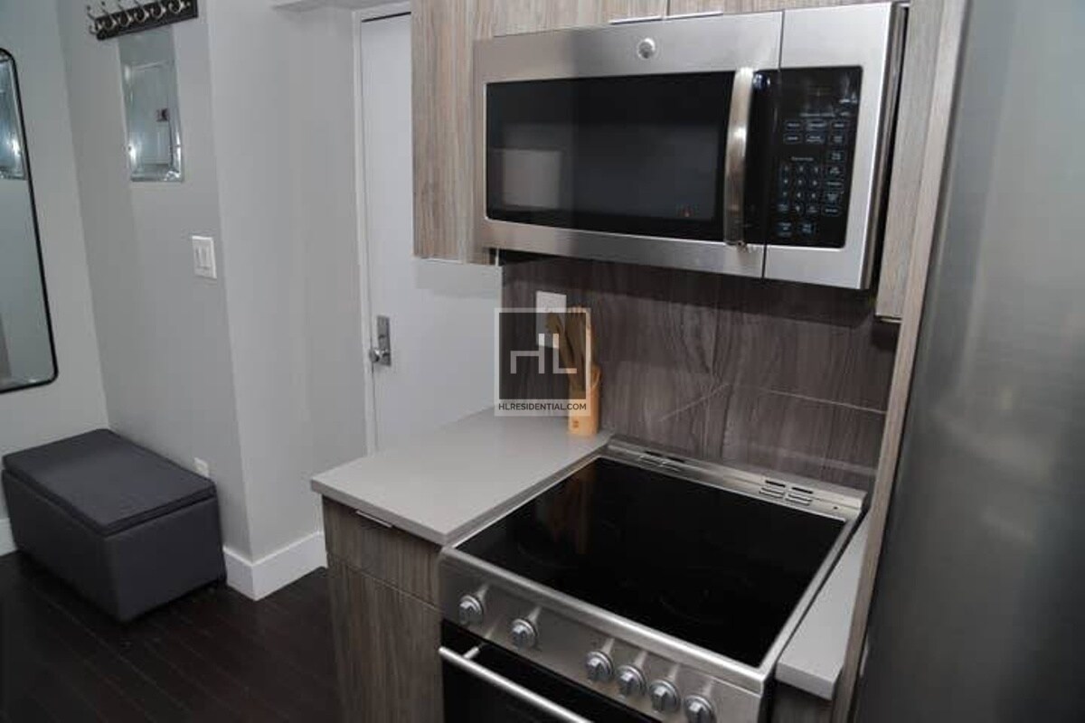 EAST 106 STREET - EAST 106 STREET Unit 3A