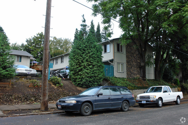 Building Photo - 629 SE Franklin St Rental