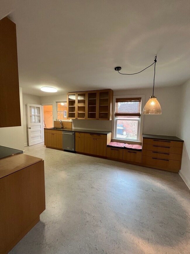 Photo - Renovated 2 Bedroom/ 1 Bath Duplex minutes to 12th South, Lipscomb, Belmont and Vandy