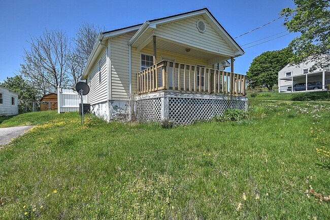 Photo - 148 Kingsley Ave