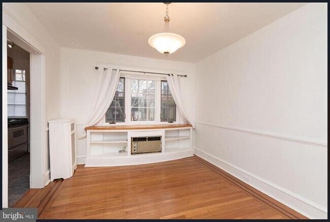 Photo - 3410 W Penn St