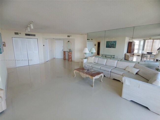 Photo - 19101 NE 36th Pl Unit 707