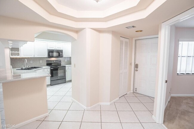 Photo - 2 br, 2 bath House - 123 Bay Colony Dr N