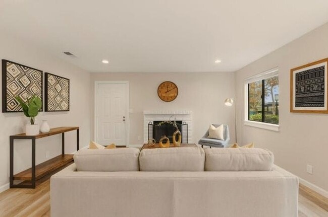 Photo - 3401 La Terrace Cir Unit 38B