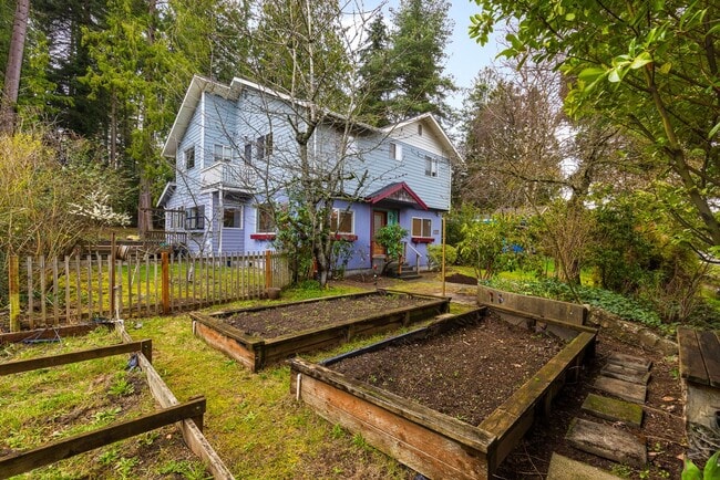 Photo - 16725 10th Ave NE