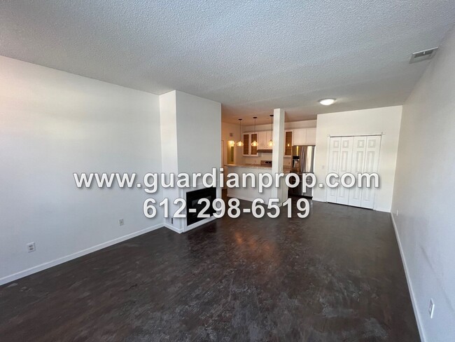 Photo - Woodbury Townhouse Available November 1, U...