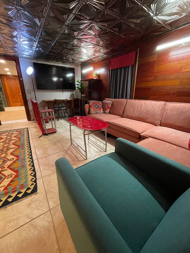 Photo - 4778 Rogers Rd Unidad Lower