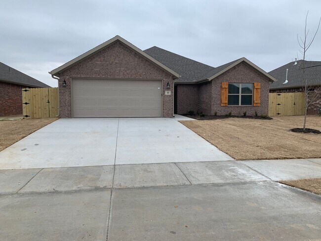 Photo - 301 Citation St