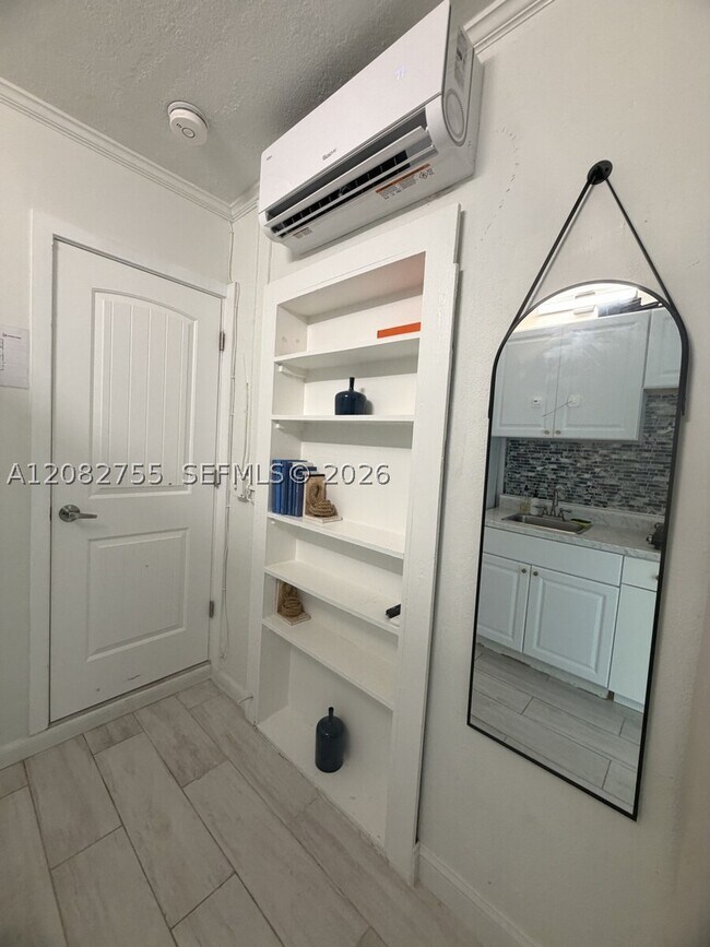 Photo - 1300 Arthur St