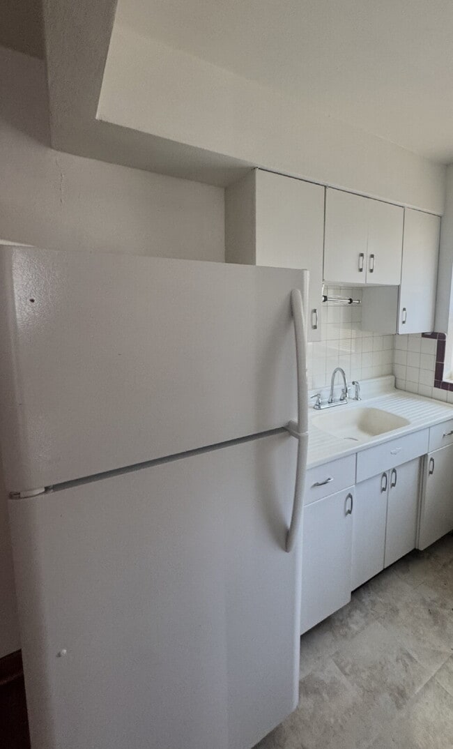 Photo - ** MOVE-IN SPECIAL. Half Off 1st Months Rent**
1.5-Bedroom Apartment with Bonus Room & Hardwood F...