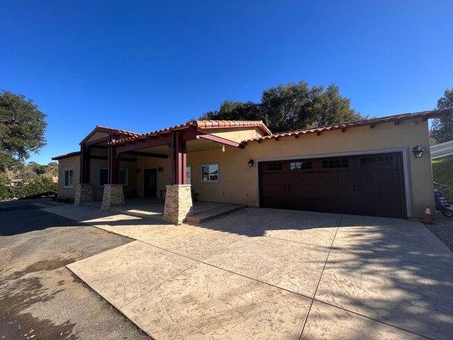 Photo - COMING SOON! Single Story 3 Bedroom Home for Rent in Canyon Country!