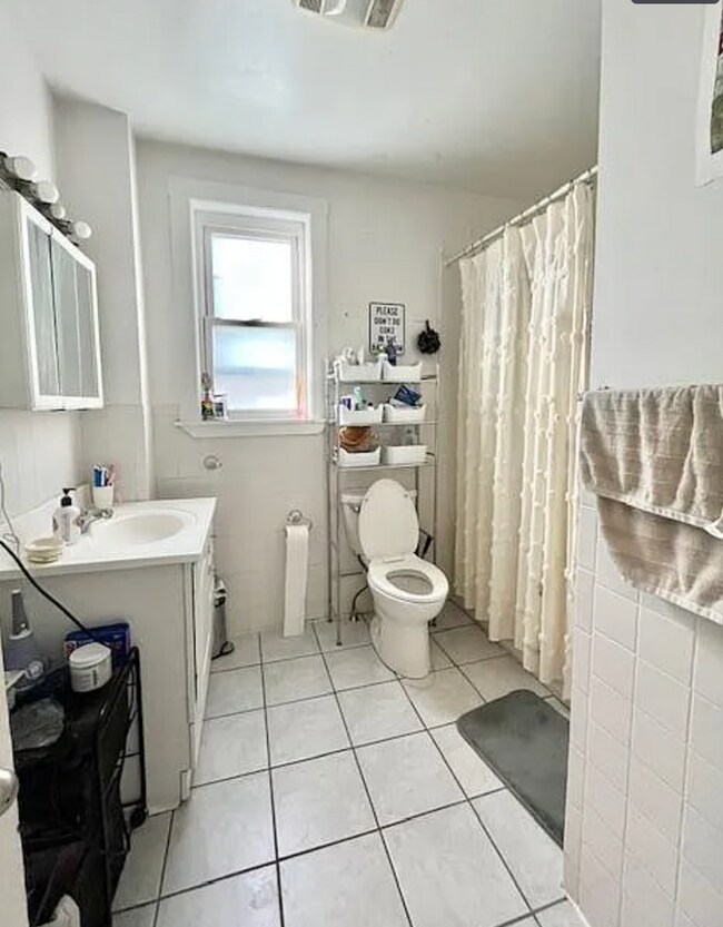 Photo - 79 Wensley St Unit 2