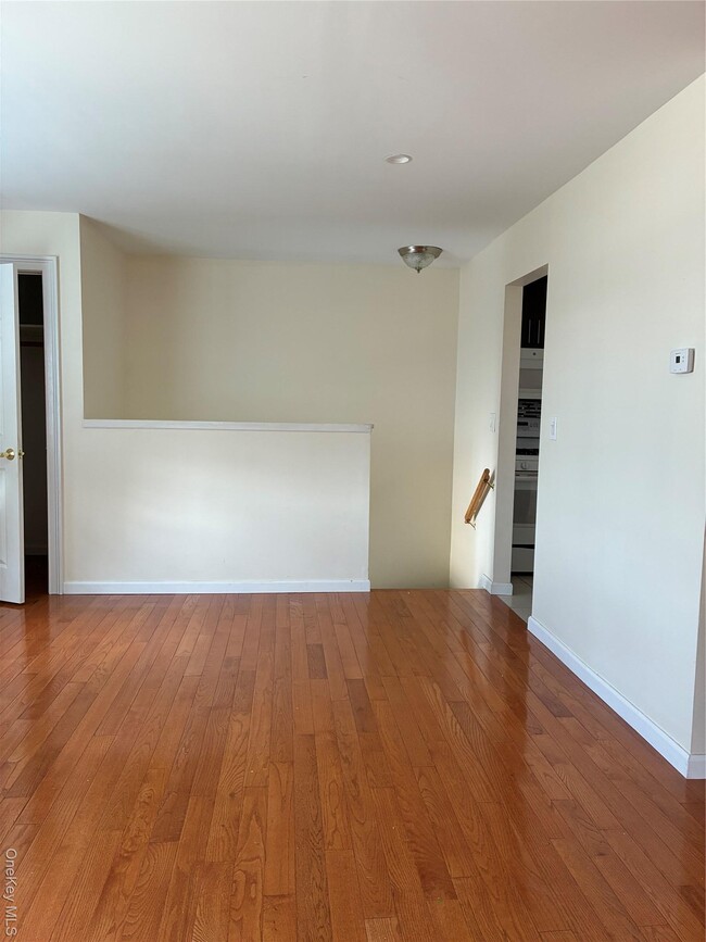 Photo - 44 Franklin St