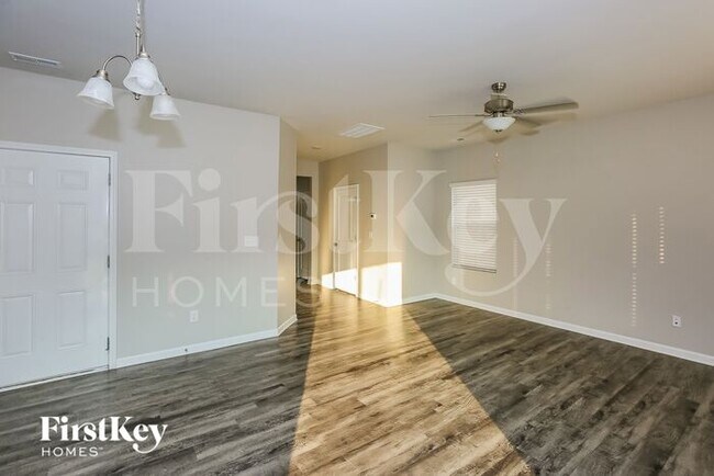 Photo - 9613 Hamel St