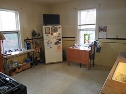 Photo - 672 Centre St Unidad #1