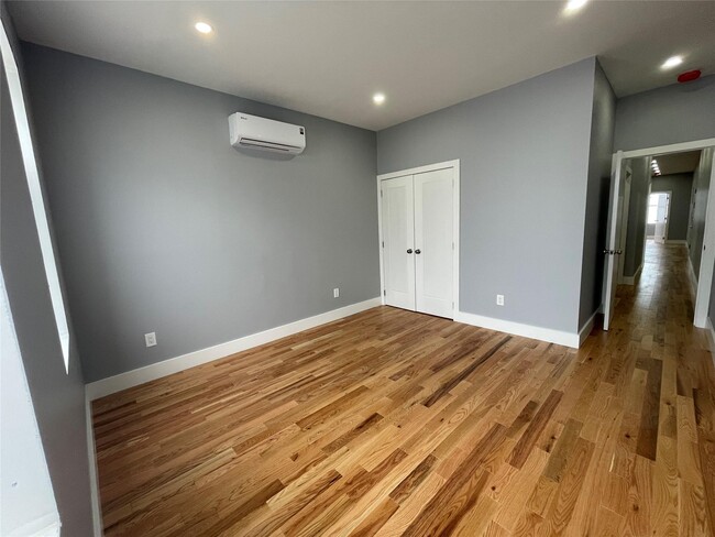 Photo - 1668 George St Apartment Unit 1L
