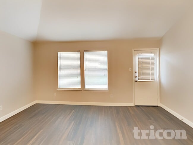 Photo - 240 Pine Crest Dr