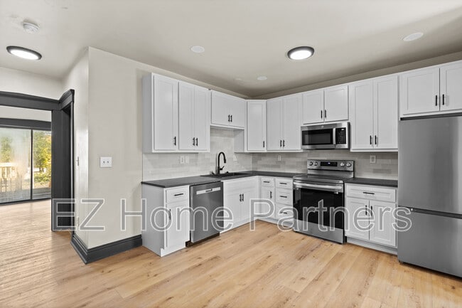 Photo - 2319 Indiana Ave